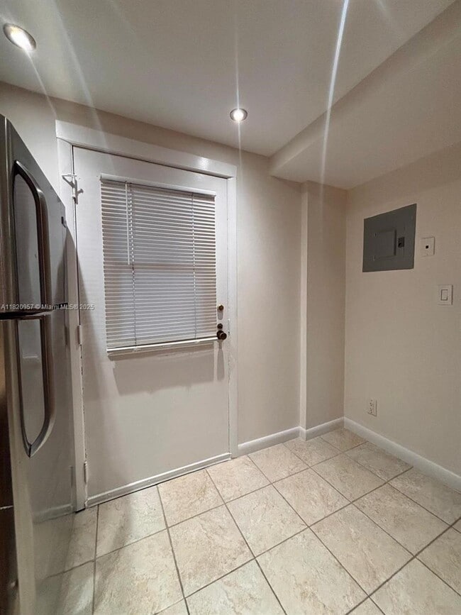 Photo - 3101 N Country Club Dr Unit 607