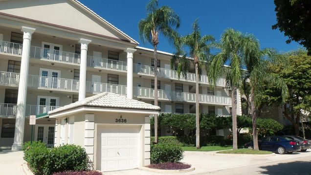 Photo - Whitehall Drive Apartments