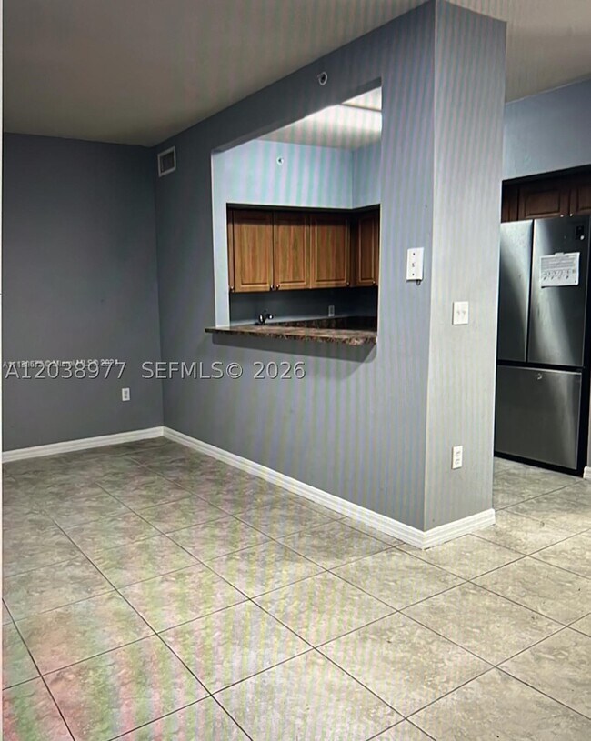 Photo - 115 SW 42nd Ave Unit 206