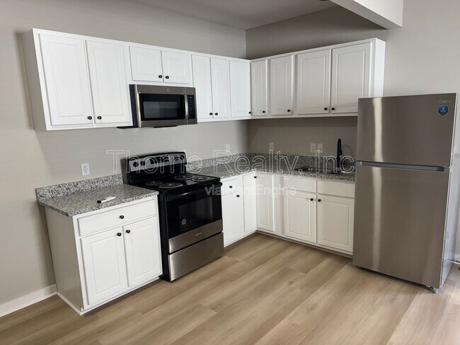 Photo - 821 Belleview Ave