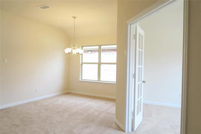 Photo - 812 Kinghaven Dr