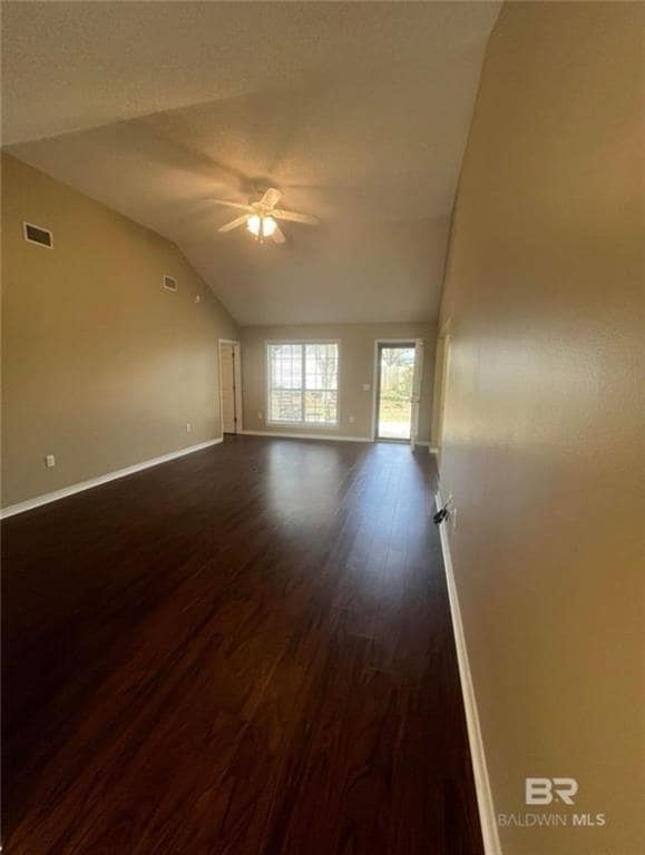 Photo - 124 Oakwood Ave