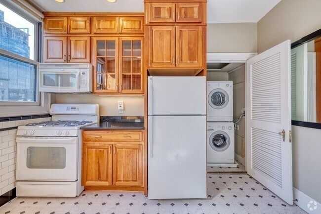 Building Photo - 229 Newbury St Unit 6 Rental