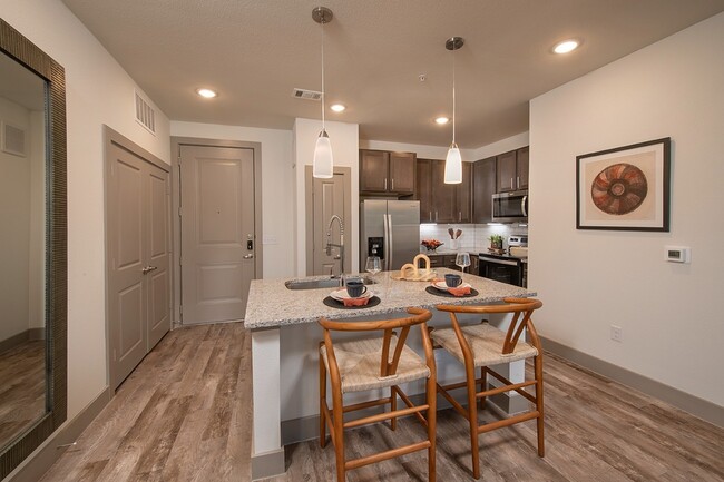 Spacious 2 Bed Near Cypress – 2 Months Free! - Spacious 2 Bed Near Cypress – 2 Months Free! Condo Unit AR2