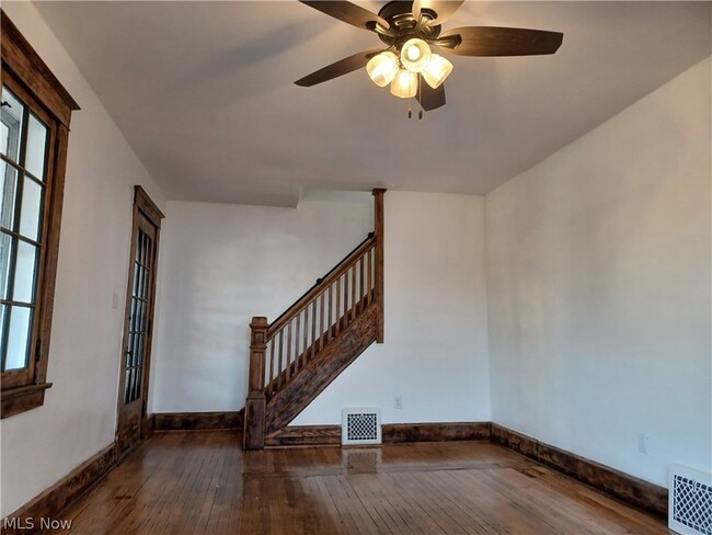 Photo - 116 N Portland Ave