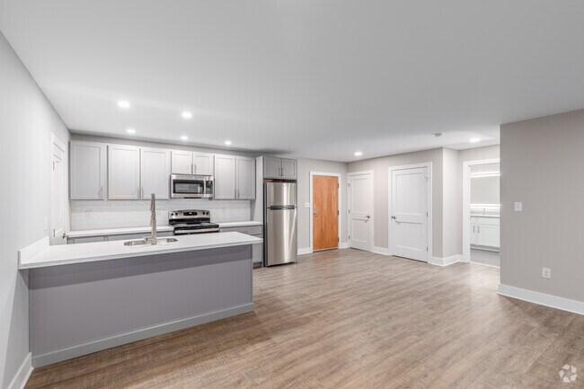 1BR, 1BA w/ Den - 810SF - Living Room