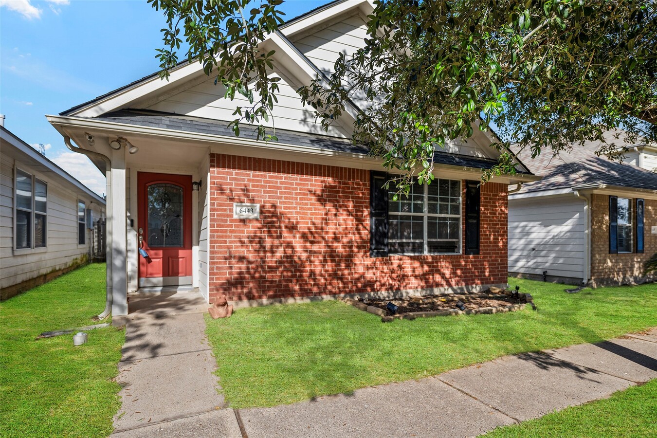 Photo - 6443 Mountain Pines Ln