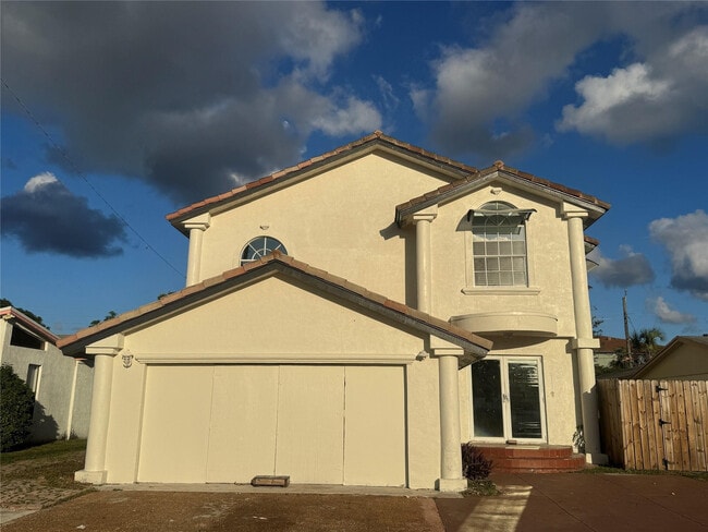 Photo - 472 NW 2nd Terrace