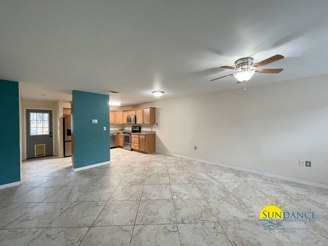 Photo - 42 7th Ave