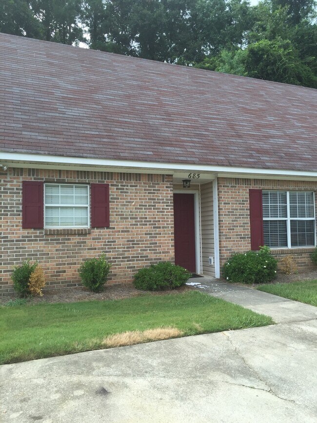 Photo - Center 685-687 Unit 685