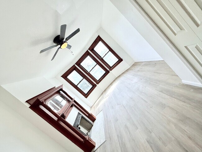 2241 Burnet Ave Unit 1