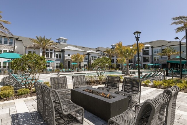 Photo - Addison at Sunlake