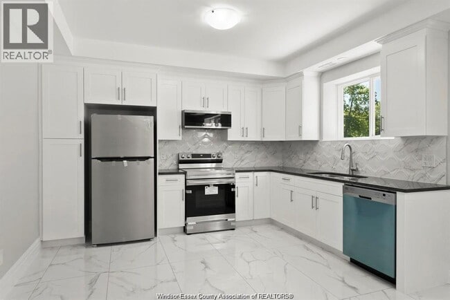 Photo - 2280 Daytona Ave