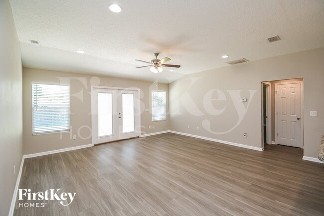 Photo - 9729 Kline Rd