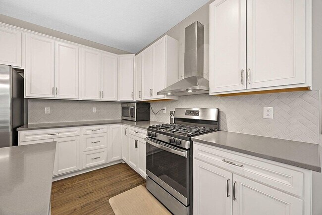 727 Habitat Wy
