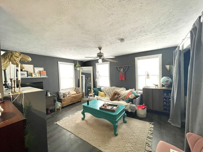Photo - 525 E 3rd St Apartment Unit 2F