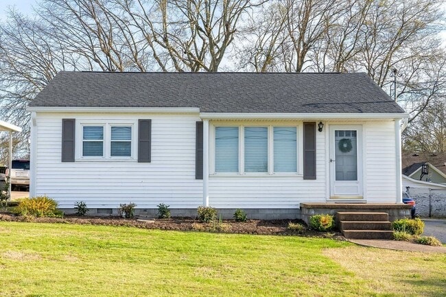 Photo - 341 E Park Ave