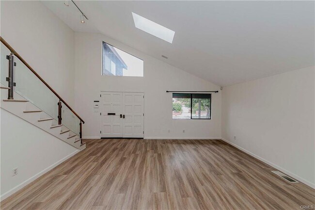 Photo - 1113 Steinhart Ave