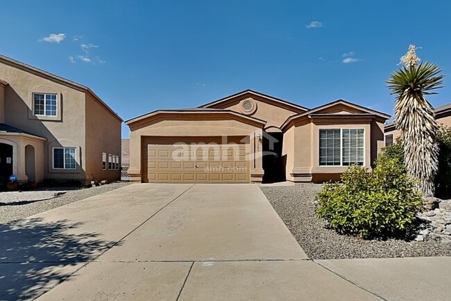 Building Photo - 1740 Sierra Norte Loop NE