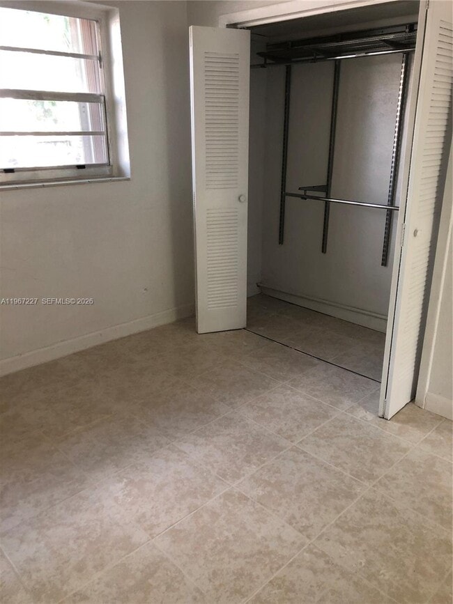 Photo - 1020 SW 5th St Unit 6