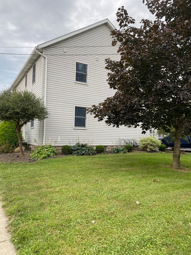 Photo - 207 Washington St Unit B