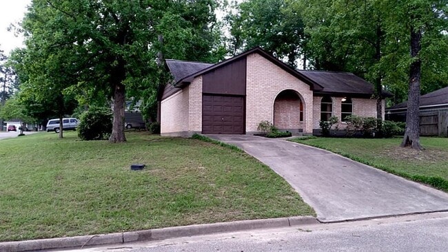 Photo - 240 N Forest Dr