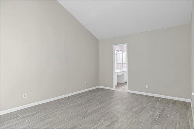 Photo - 9724 Summerwood Cir