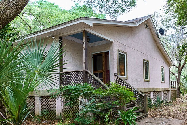 Photo - Amazing sunsets at this waterfront home