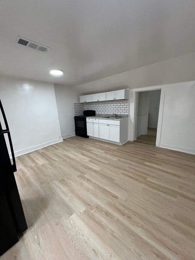 Photo - 3203 Tytus Ave Unit 3