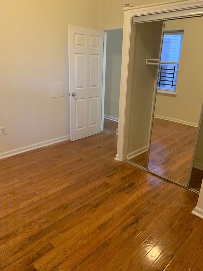 Building Photo - 5031 Hazel Ave Unit 5031-01 Rental