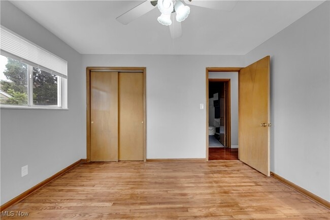 Building Photo - 10725 Vernon Ave Unit 1/DN Rental