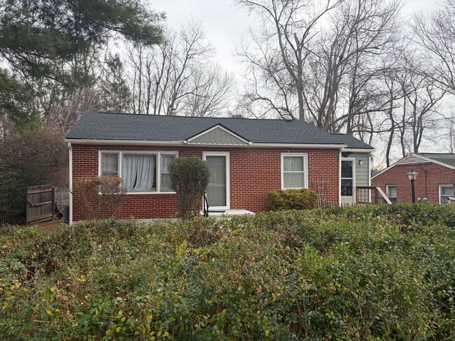 Photo - 3 Bedroom, 2 Bathroom Home in the Heart of Blacksburg