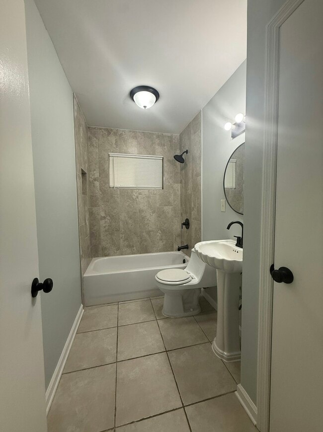 Photo - 1821 Dale Lavern Rd