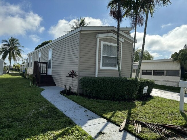 Building Photo - 6325 NW 28th Ln Rental