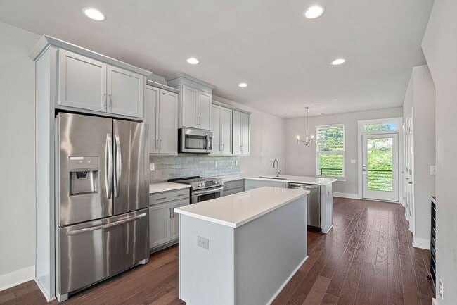 Photo - Like New Townhome Ready for Immediate Move-In!!! Bryant Park in West End