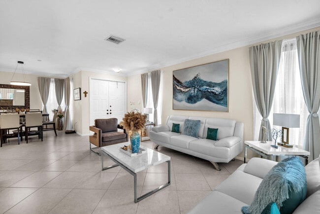 Photo - 16389 SW 31st St