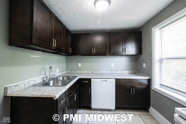Photo - 2201 E New York St Unit A