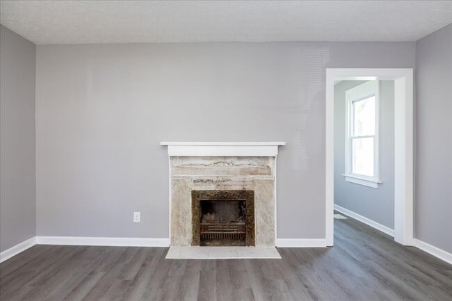 Photo - 4004 Grand Ave