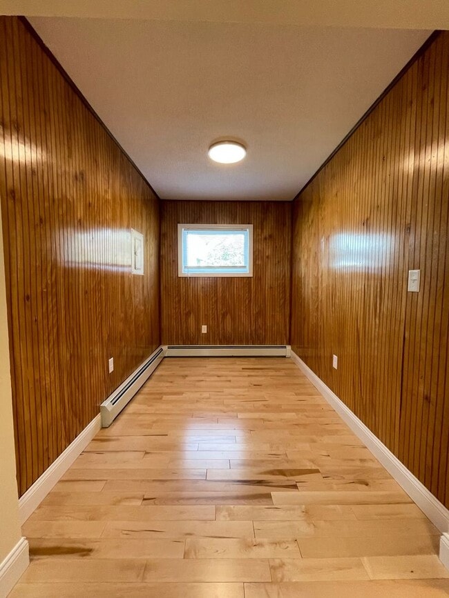 Photo - 96 Pitkin St Unidad APT B