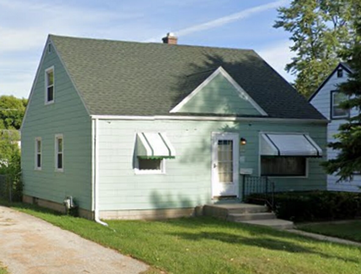 3-Bedroom Single Family in a quiet neighborhood - Available March 15th! - 3-Bedroom Single Family in a quiet neighborhood - Available March 15th!