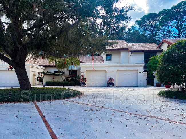 Photo - 4518 Ascot Cir S