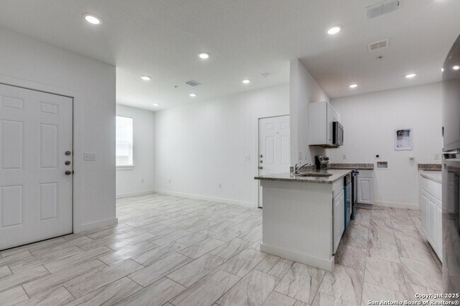 Photo - 5415 Ingram Rd