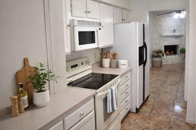Photo - 8351 Ariel St