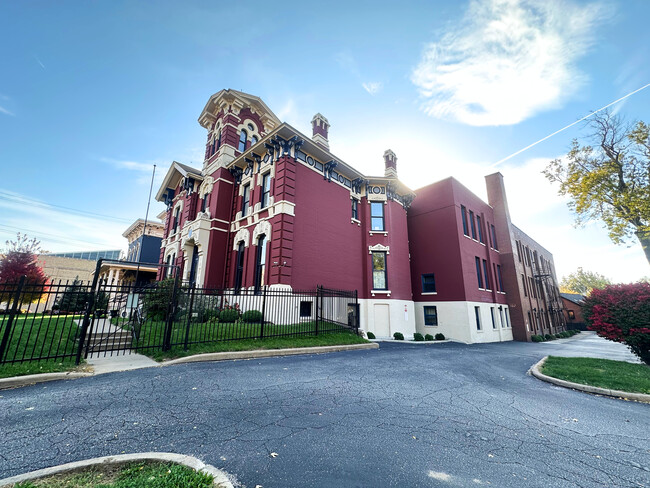 Photo - 2905 Franklin Blvd Apartments Unit 312