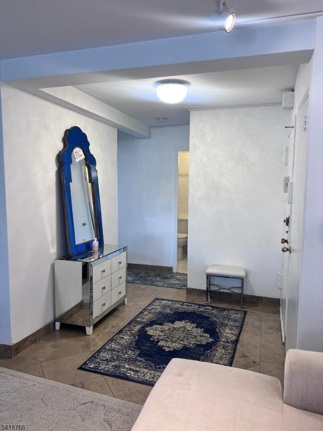 Photo - 1375 River Rd Unidad 2k