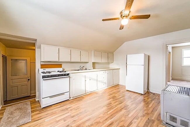 Photo - 629 Park Ave Unit Upper