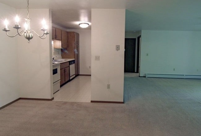 Photo - Orchard Estates Apartments