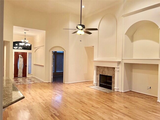 Photo - 17707 Cypress Laurel St