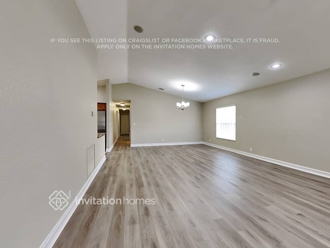 Photo - 211 NE 24th Ave