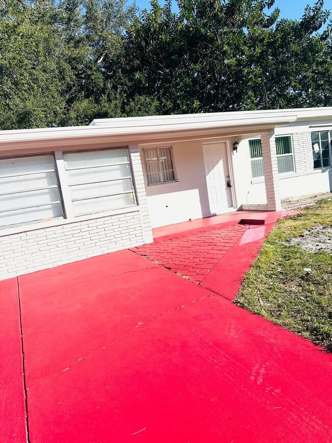 Photo - 616 S 6th St